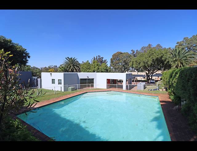 1 BEDROOM TOWNHOUSE FOR SALE IN BRUMA
